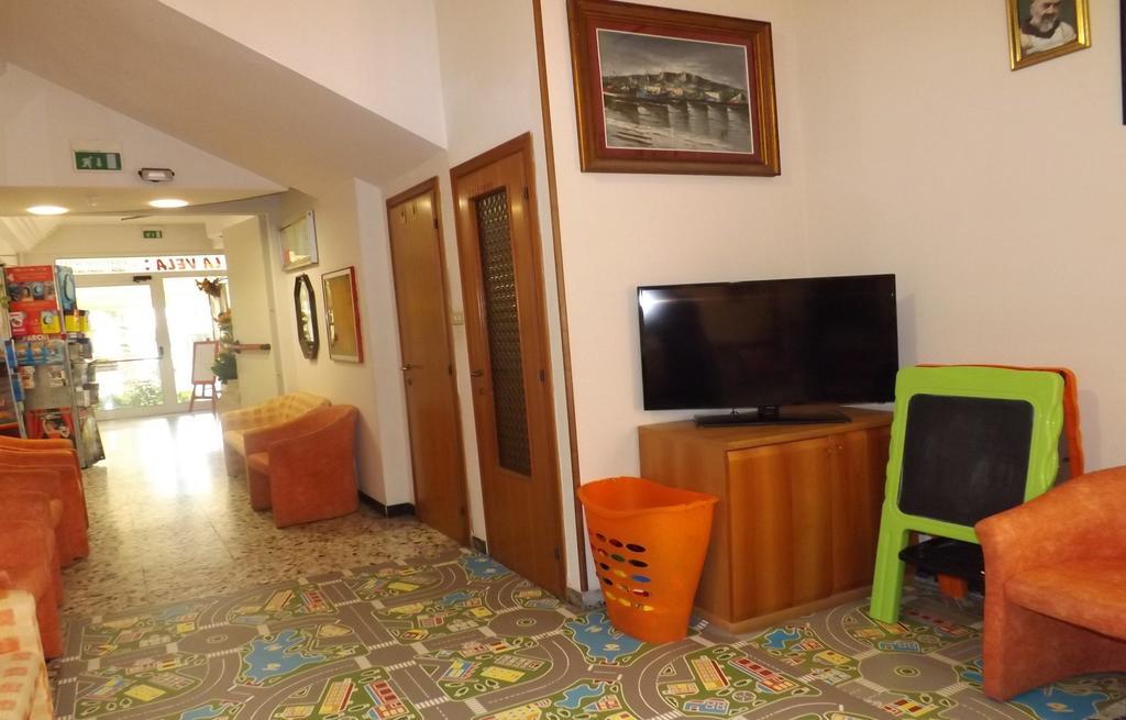 Hotel La Vela 벨레지아아지마리나 외부 사진